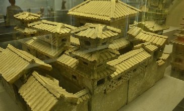 贵州北部发现三座东汉时期建筑模型，外观精致