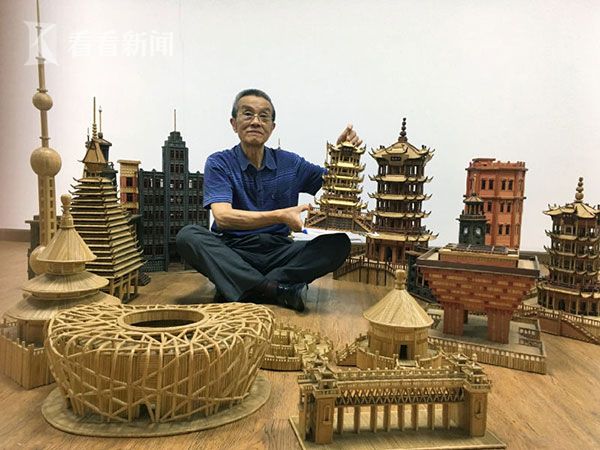 七旬老人用5万双筷子打造世界名胜微缩模型