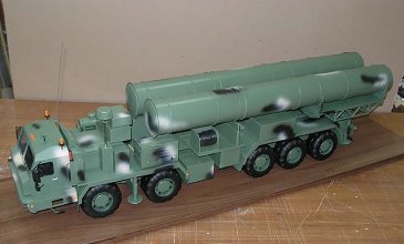 俄S500防空导弹模型曝光
